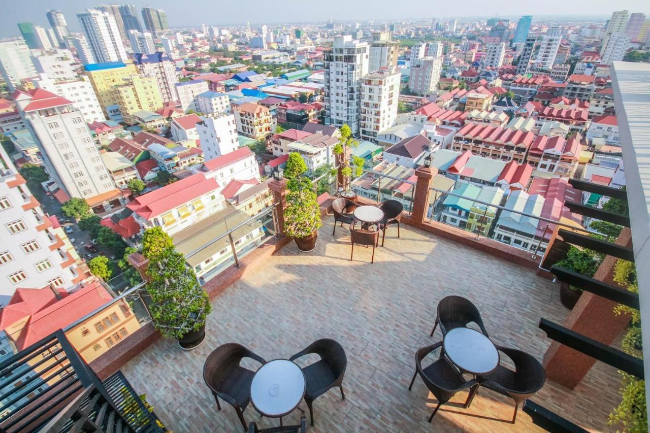 Queen Mansion Phnom Penh Eksteriør bilde